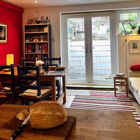 Апартаменты Comfy Child/Dog Friendly Garden Flat Heart Camden Лондон Экстерьер фото